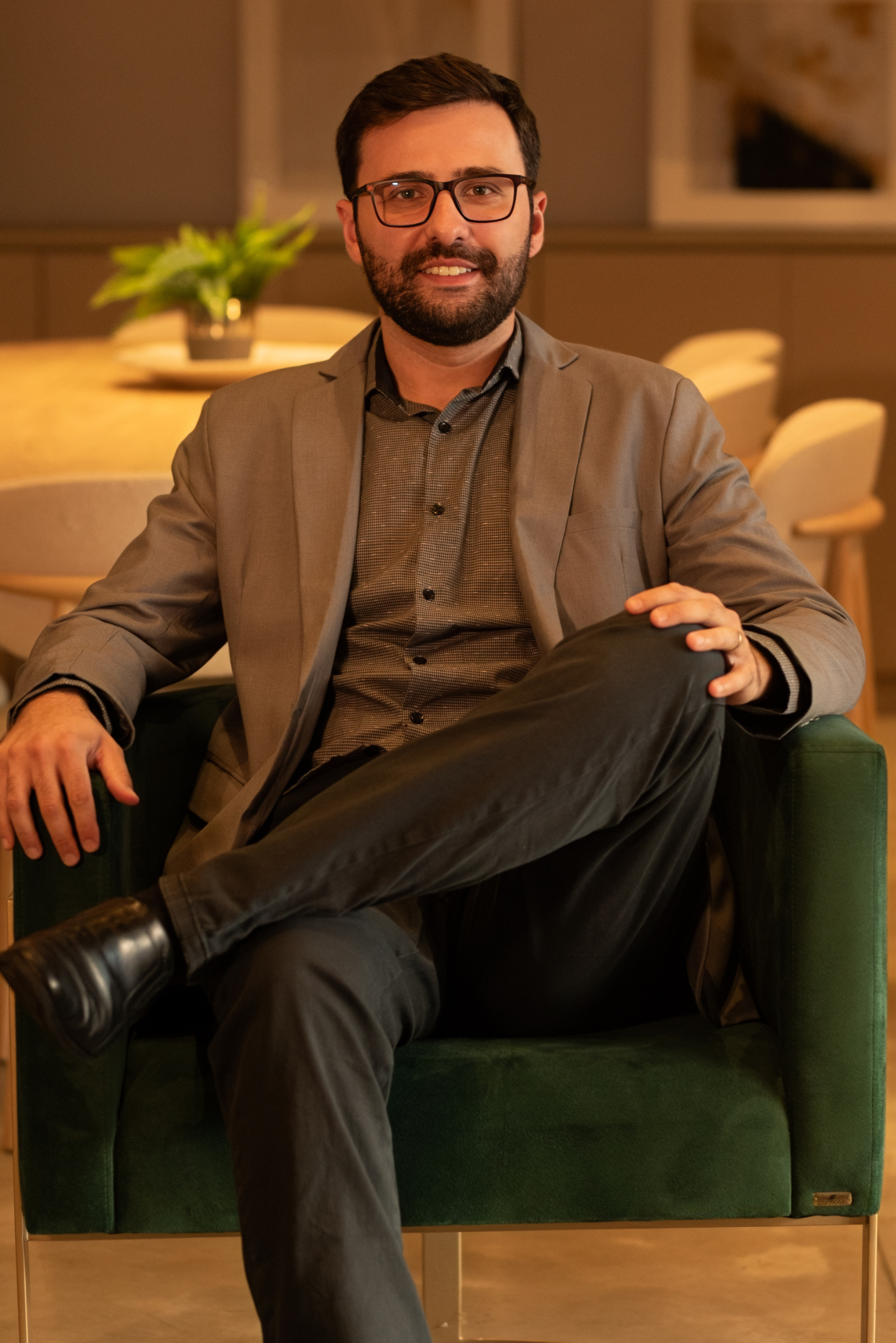 César Romero — CR Digital